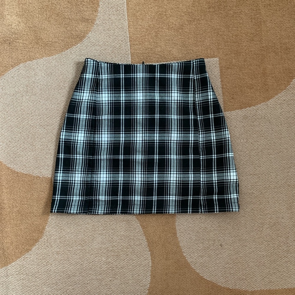 black and white plaid skirt
